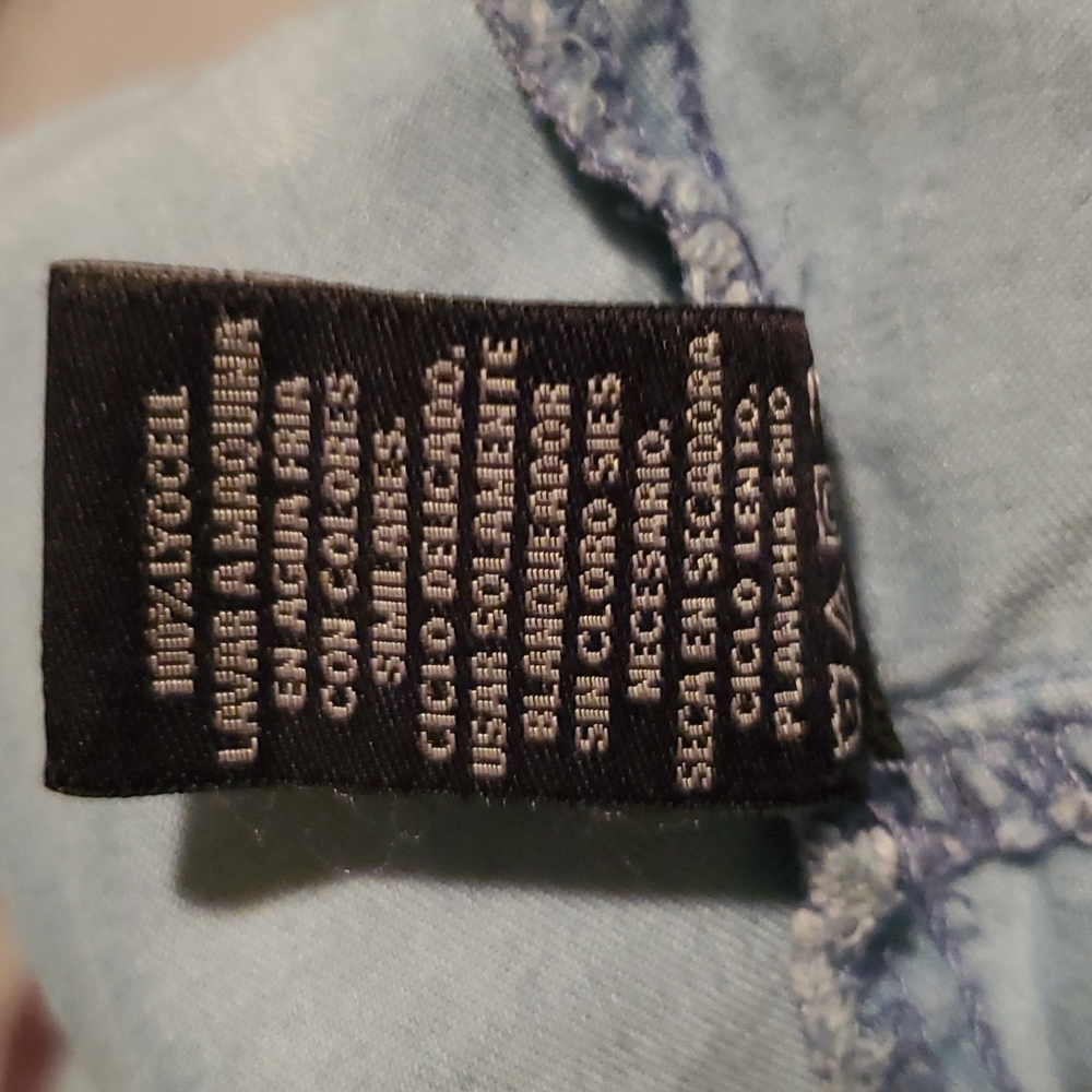 Button up blouse - Picture 11 of 11